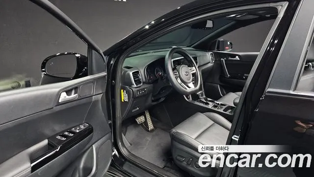 Kia Sportage — фото 10