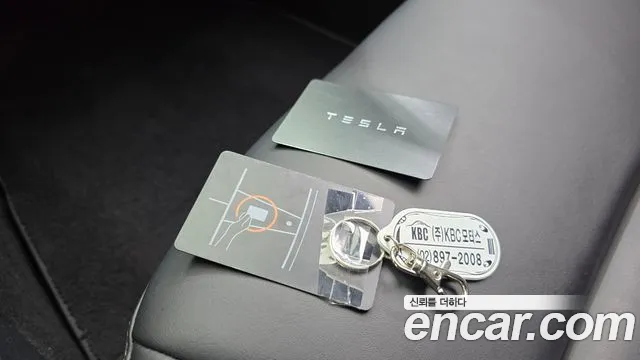 Tesla Model 3 — фото 30