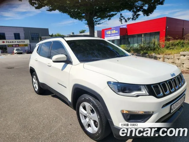Jeep Compass — фото 8