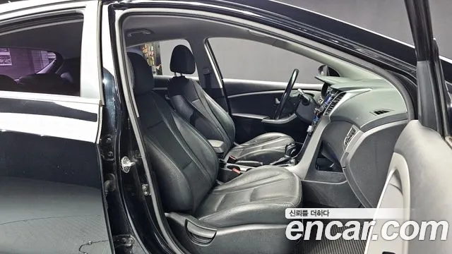 Hyundai i30 — фото 11
