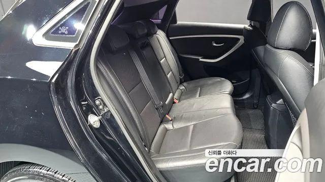Hyundai i30 — фото 12