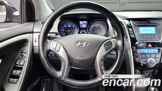 Hyundai i30 — фото 13