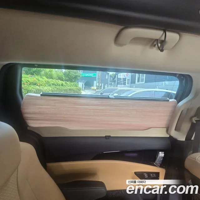 Kia Carnival — фото 11