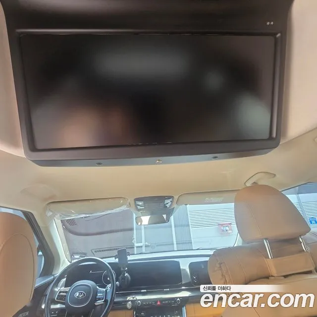 Kia Carnival — фото 12