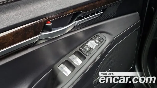 Genesis G90 — фото 18