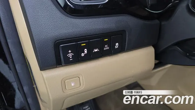 Kia Carnival — фото 30