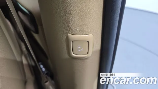 Kia Carnival — фото 31