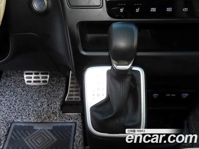 Hyundai Staria — фото 10