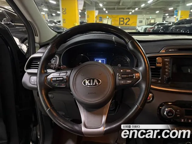 Kia Sorento — фото 15