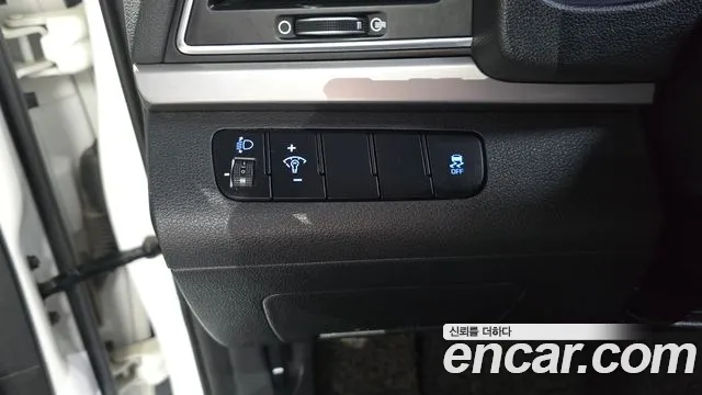 Hyundai Avante — фото 16