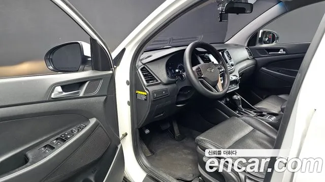 Hyundai Tucson — фото 10
