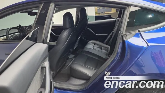 Tesla Model 3 — фото 10