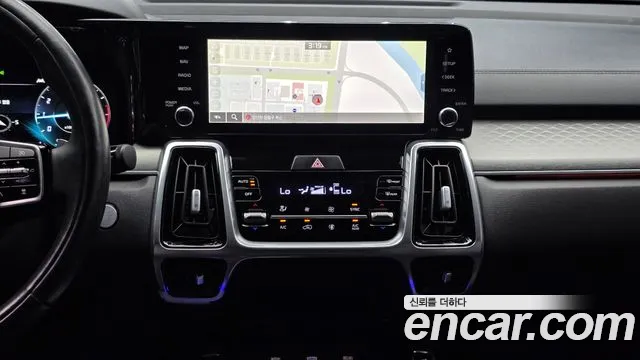 Kia Sorento — фото 13