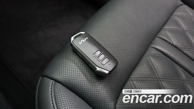 Kia Sorento — фото 16