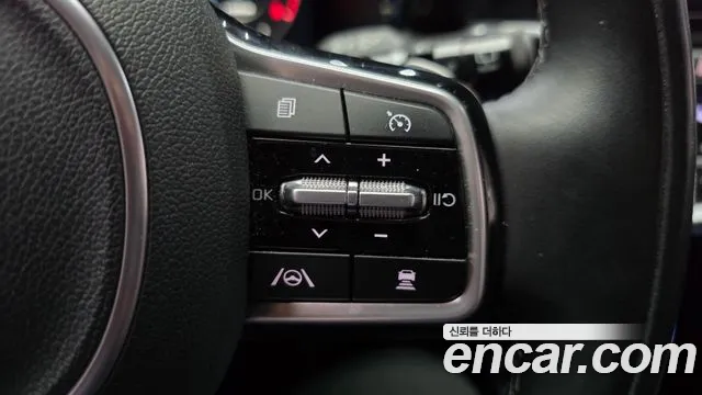 Kia Sorento — фото 17