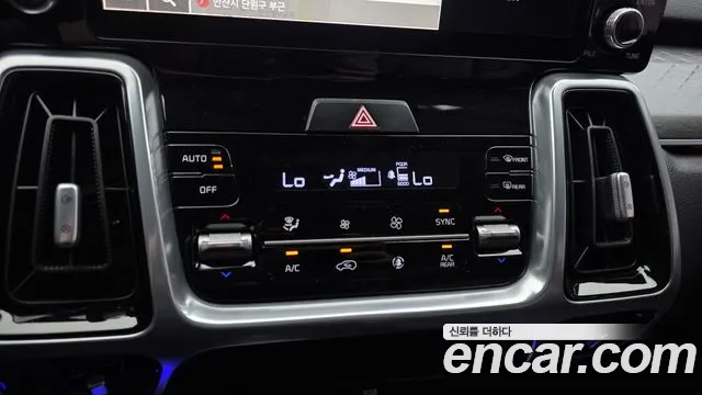 Kia Sorento — фото 31