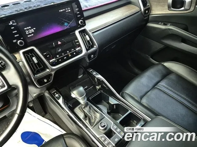 Kia Sorento — фото 12