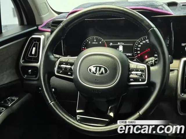 Kia Sorento — фото 13