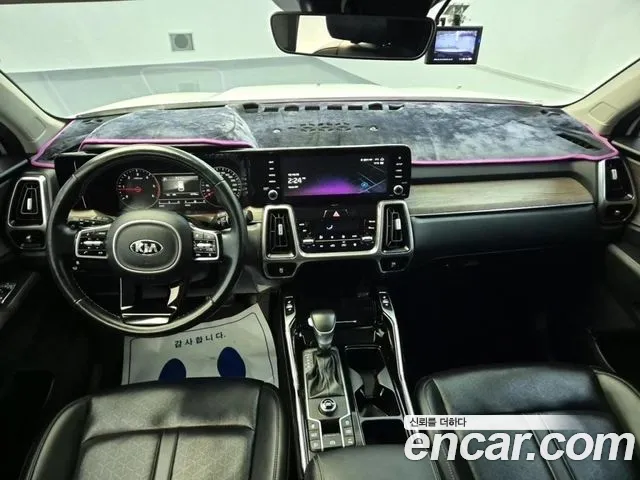 Kia Sorento — фото 7