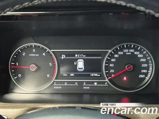 Kia Sorento — фото 8