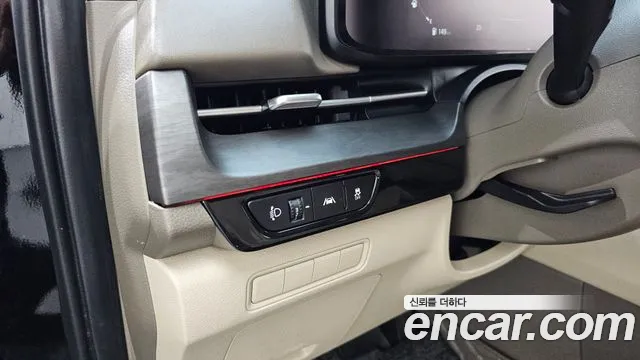 Kia Carnival — фото 18