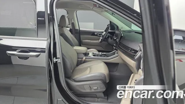 Kia Carnival — фото 11