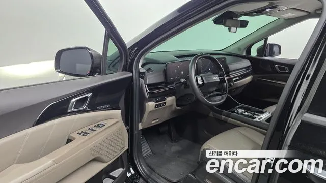 Kia Carnival — фото 10