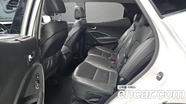 Hyundai Santa Fe — фото 12