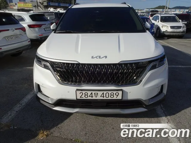 Kia Carnival — фото 1