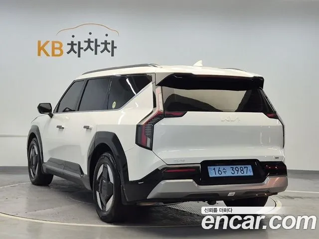 Kia EV9 — фото 2