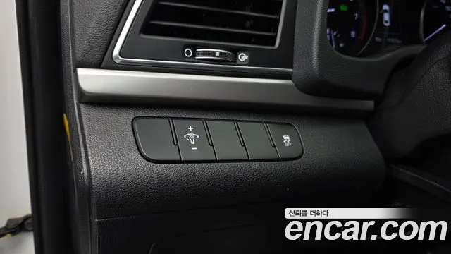 Hyundai Avante — фото 19