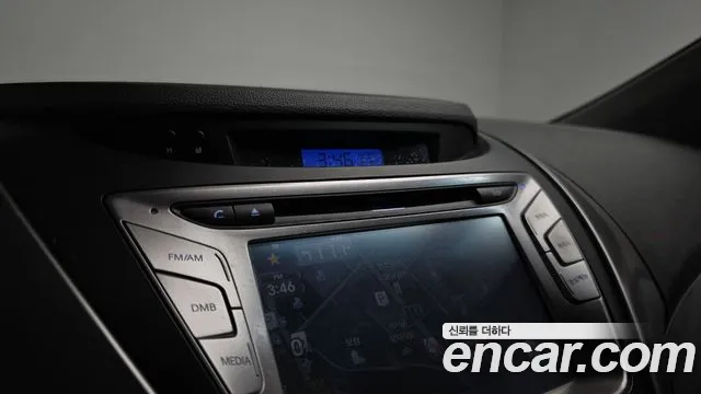 Hyundai Avante — фото 28