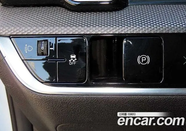 Kia Sportage — фото 12