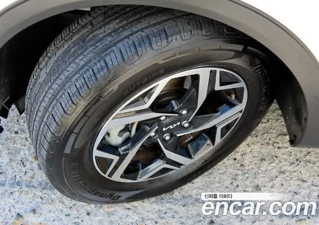 Kia Sportage — фото 19
