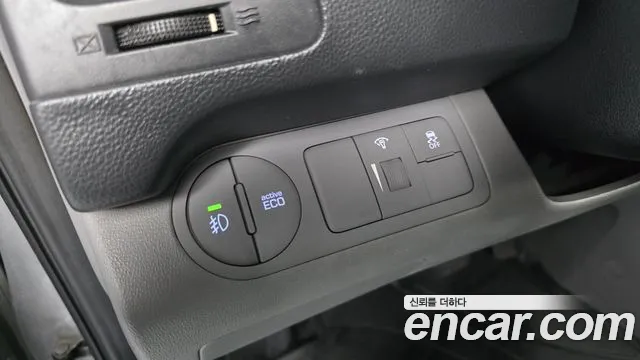 Hyundai Starex — фото 16