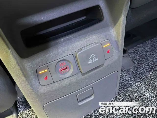 Kia Carnival — фото 15