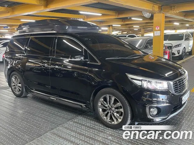 Kia Carnival — фото 3