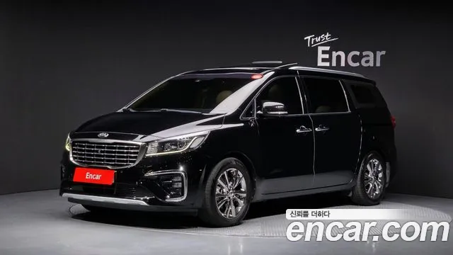 Kia Carnival — фото 1