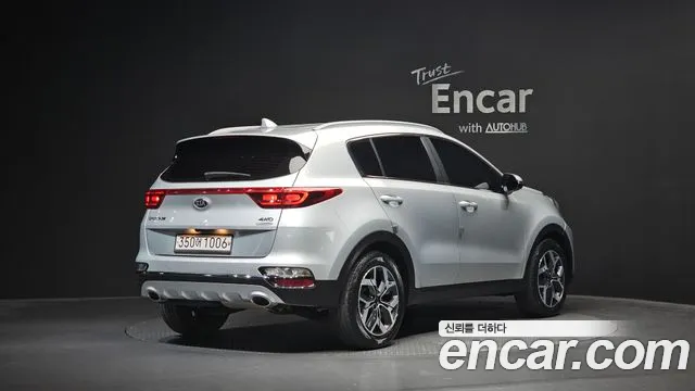 Kia Sportage — фото 1