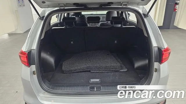 Kia Sportage — фото 16