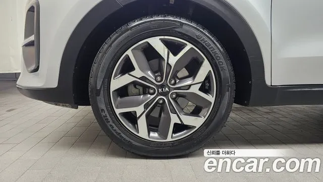 Kia Sportage — фото 4