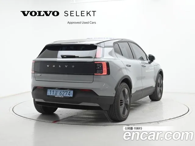Volvo EX30 — фото 2