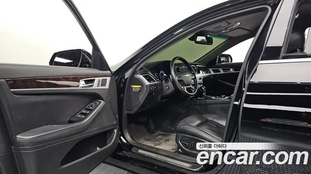 Hyundai Genesis — фото 10
