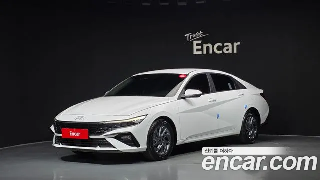 Hyundai Avante — фото 1