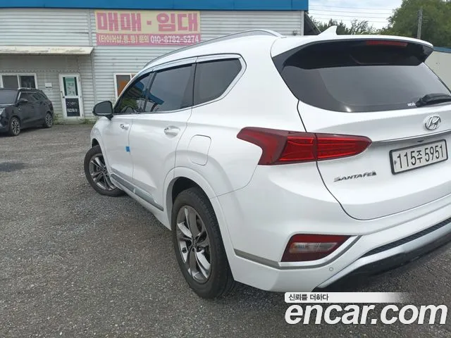 Hyundai Santa Fe — фото 4