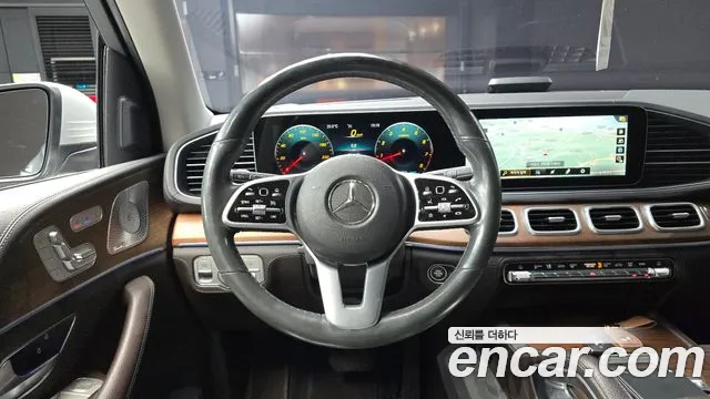 Mercedes-Benz GLE-Class — фото 13