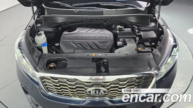Kia Sorento — фото 6