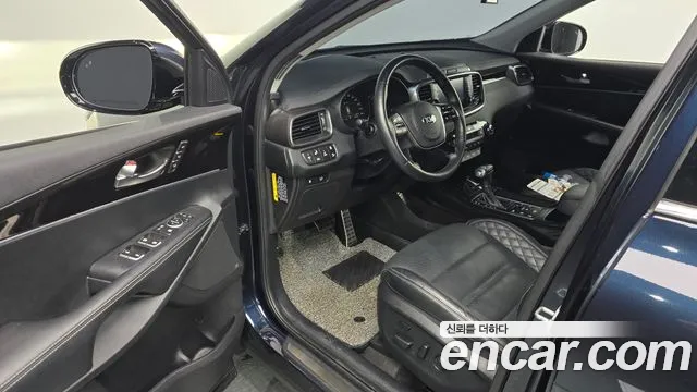 Kia Sorento — фото 10