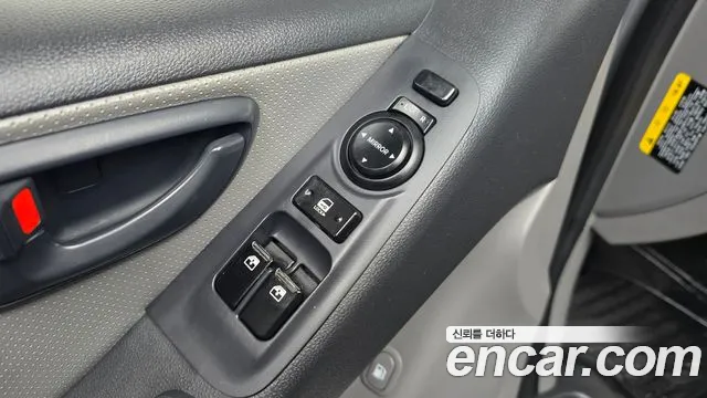 Hyundai Starex — фото 19