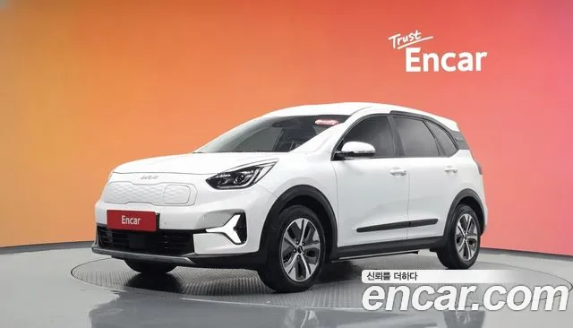Kia Niro — фото 20